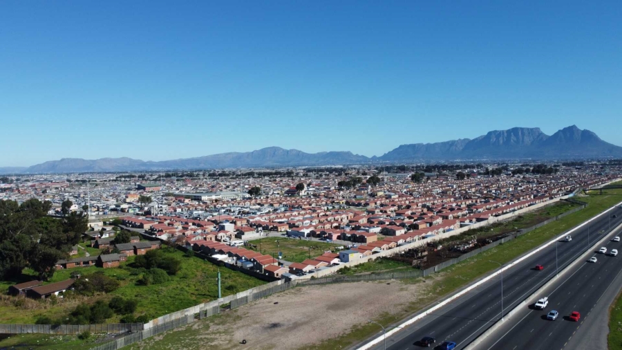 Commercial Property for Sale in Crossroads Western Cape